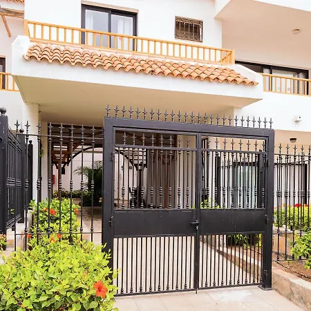 Live Cristianos Garden And Pool Appartement *